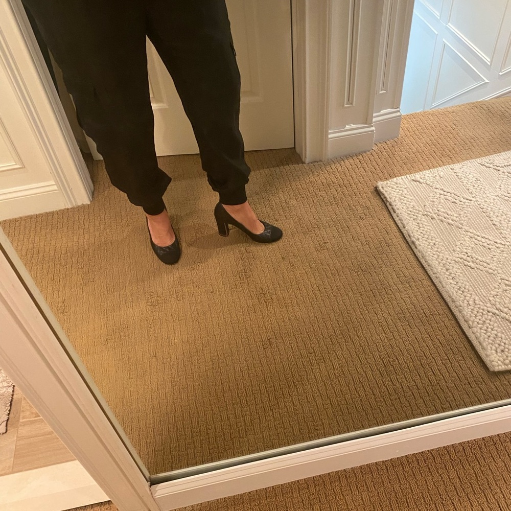 Chanel Black Quilted Women's Heels - Picture 13 of 17